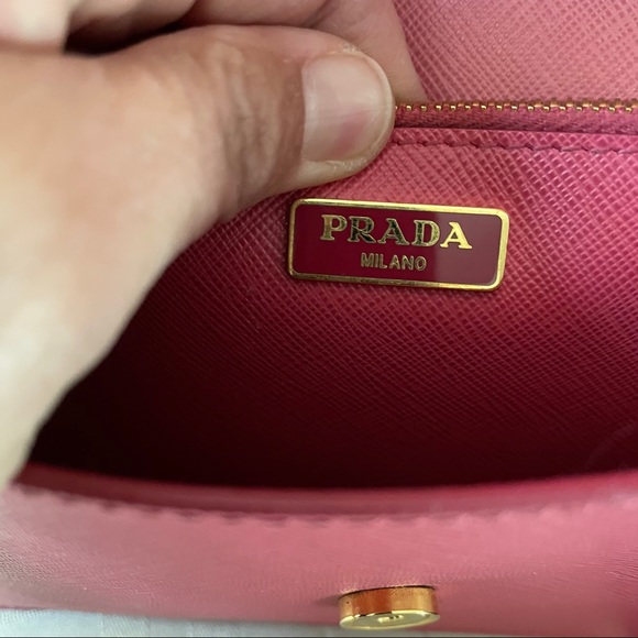 🎊Prada Saffiano Lux🎊 - Picture 4 of 8
